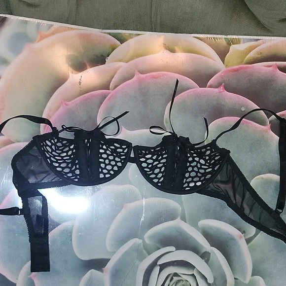 Seduction by Frederick's of Hollywood 3 Piece Lingerie Set Small - Picture 7 of 15